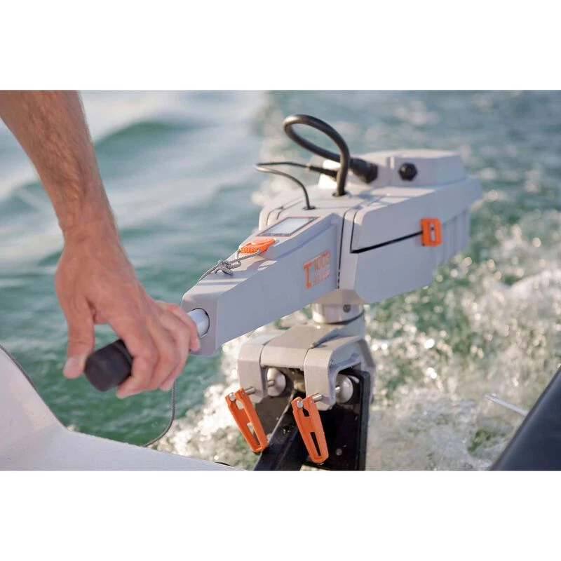 TORQEEDO Outboard Motors Travel 1103 CS Electric Outboard Motor, Short Shaft - Image 5